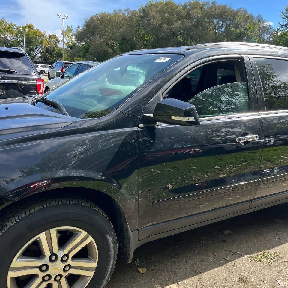 2017 Chevrolet Traverse LT AWD 4dr SUV w/1LT