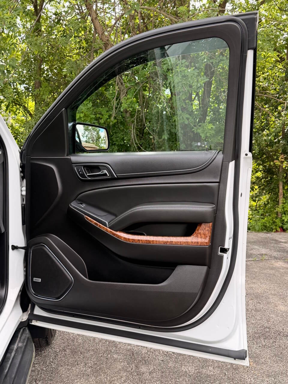 2016 Chevrolet Tahoe LTZ 4x4 4dr SUV