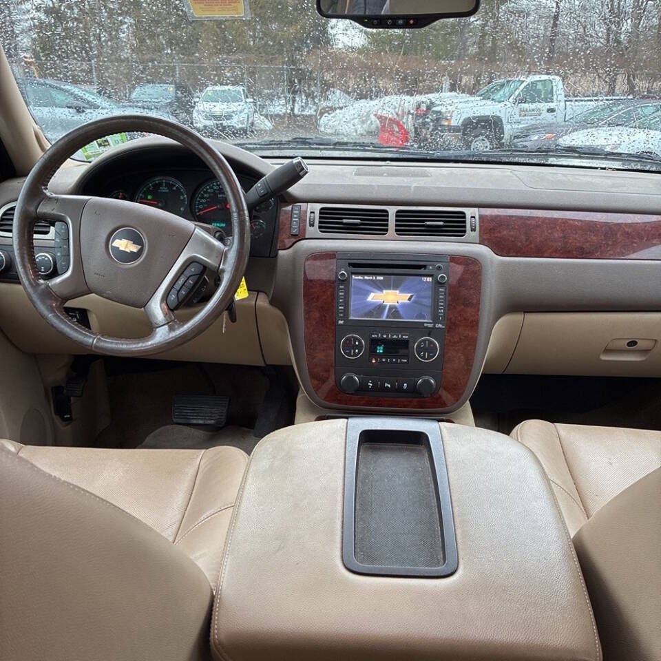 2012 Chevrolet Suburban LTZ 4x4 4dr SUV