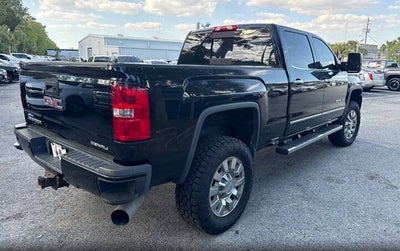 2016 GMC Sierra 2500HD Denali 4x4 4dr Crew Cab SB