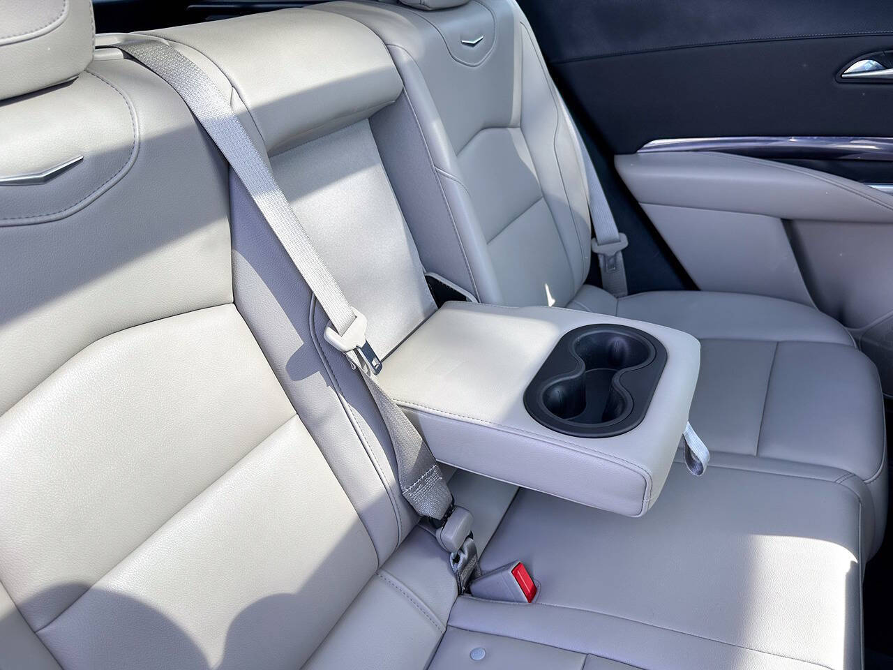 2021 Cadillac XT4 Luxury 4x4 4dr Crossover