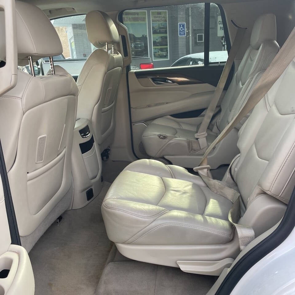 2018 Cadillac Escalade Luxury 4x4 4dr SUV