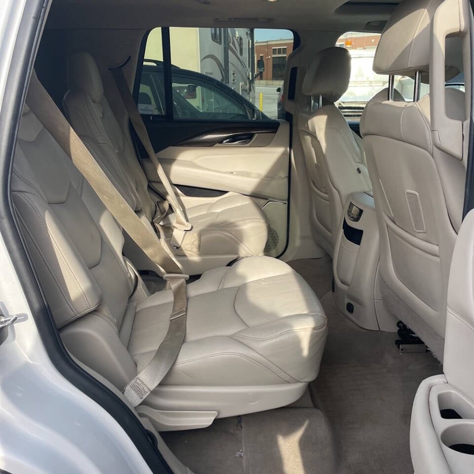 2018 Cadillac Escalade Luxury 4x4 4dr SUV