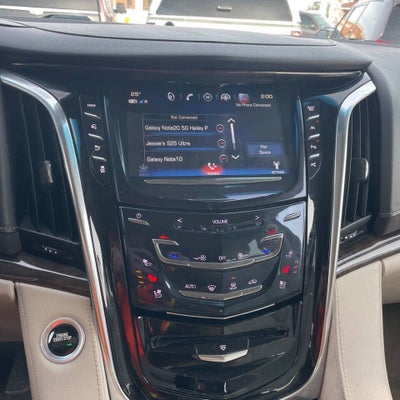 2018 Cadillac Escalade Luxury 4x4 4dr SUV
