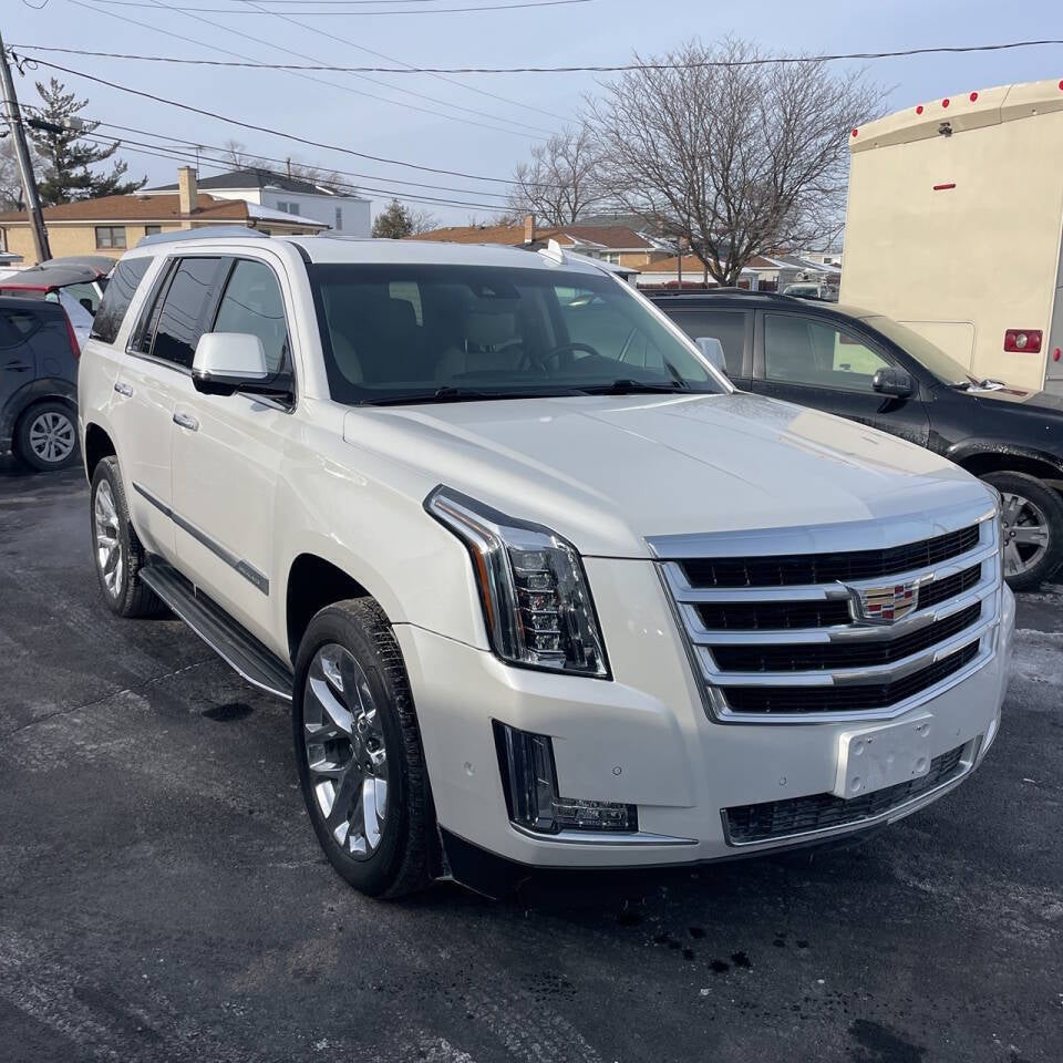 2018 Cadillac Escalade Luxury 4x4 4dr SUV