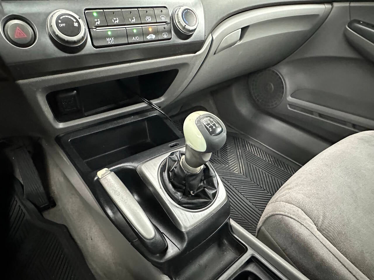 2006 Honda Civic LX 4dr Sedan w/manual
