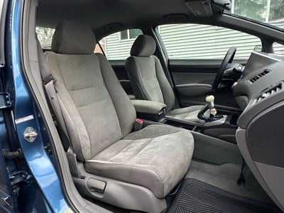 2006 Honda Civic LX 4dr Sedan w/manual