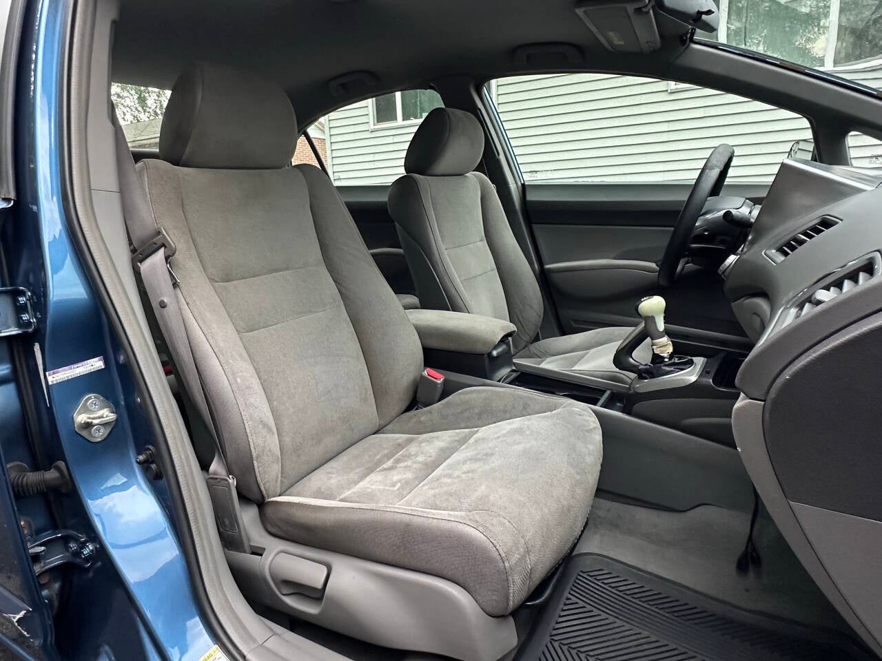 2006 Honda Civic LX 4dr Sedan w/manual