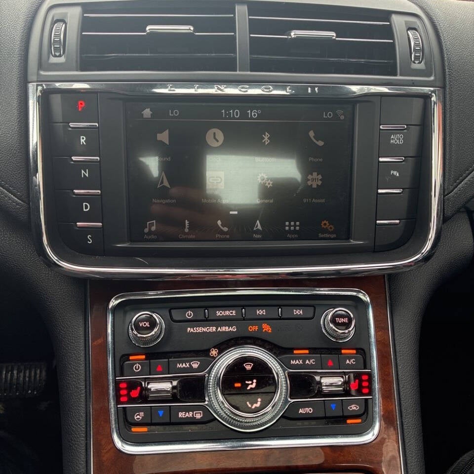 2017 Lincoln Continental Select AWD 4dr Sedan