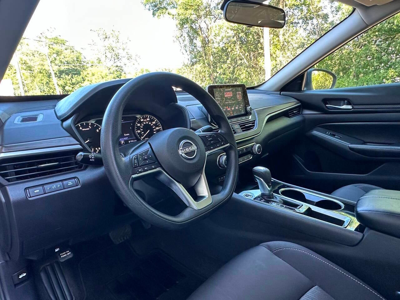 2024 Nissan Altima 2.5 SV 4dr Sedan