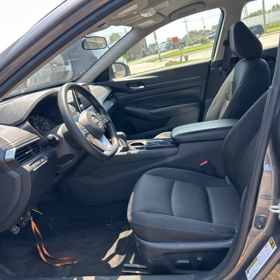 2024 Nissan Altima 2.5 SV 4dr Sedan