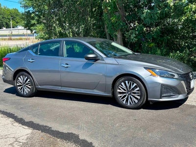 2024 Nissan Altima 2.5 SV 4dr Sedan
