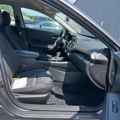 2024 Nissan Altima 2.5 SV 4dr Sedan