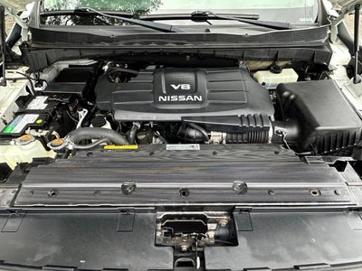 2017 Nissan Titan SL 4x4 4dr Crew Cab