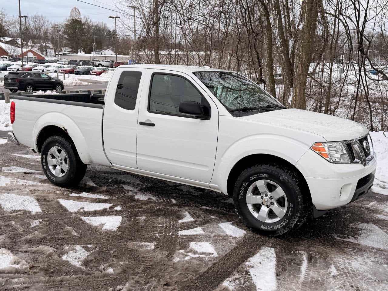 2013 Nissan Frontier SV V6 4x2 4dr King Cab 6.1 ft. SB Pickup 5A