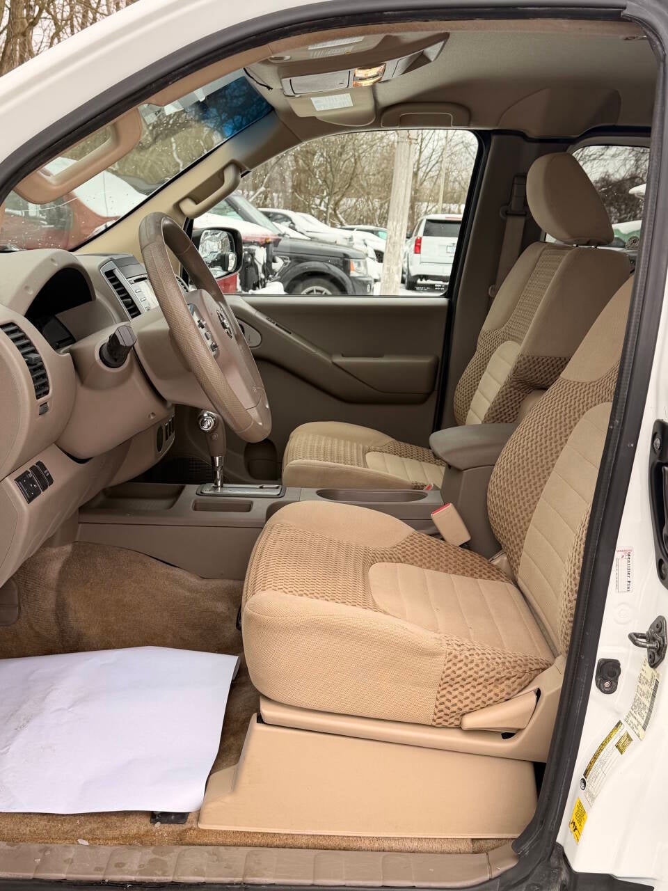 2013 Nissan Frontier SV V6 4x2 4dr King Cab 6.1 ft. SB Pickup 5A