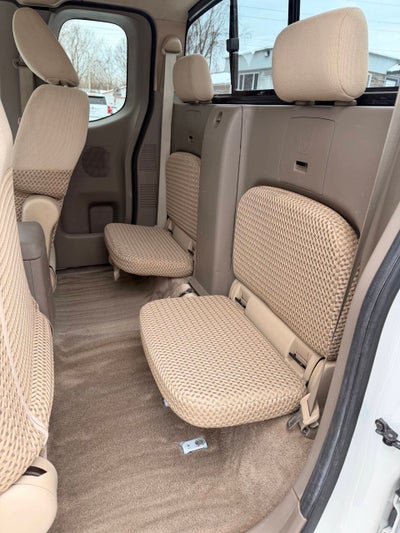 2013 Nissan Frontier SV V6 4x2 4dr King Cab 6.1 ft. SB Pickup 5A