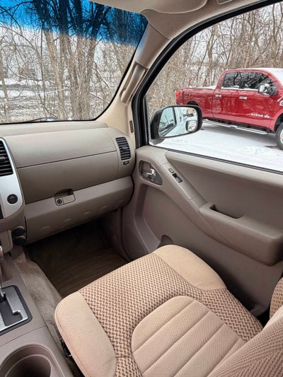 2013 Nissan Frontier SV V6 4x2 4dr King Cab 6.1 ft. SB Pickup 5A