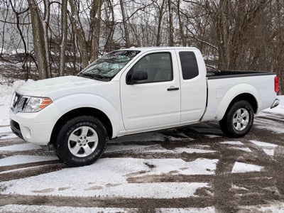 2013 Nissan Frontier SV V6 4x2 4dr King Cab 6.1 ft. SB Pickup 5A