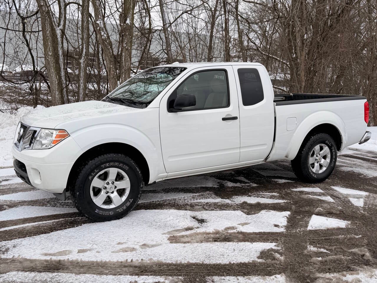 2013 Nissan Frontier SV V6 4x2 4dr King Cab 6.1 ft. SB Pickup 5A