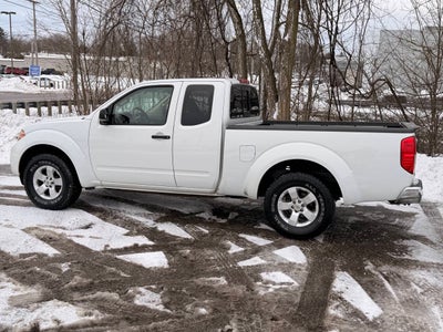 2013 Nissan Frontier SV V6 4x2 4dr King Cab 6.1 ft. SB Pickup 5A