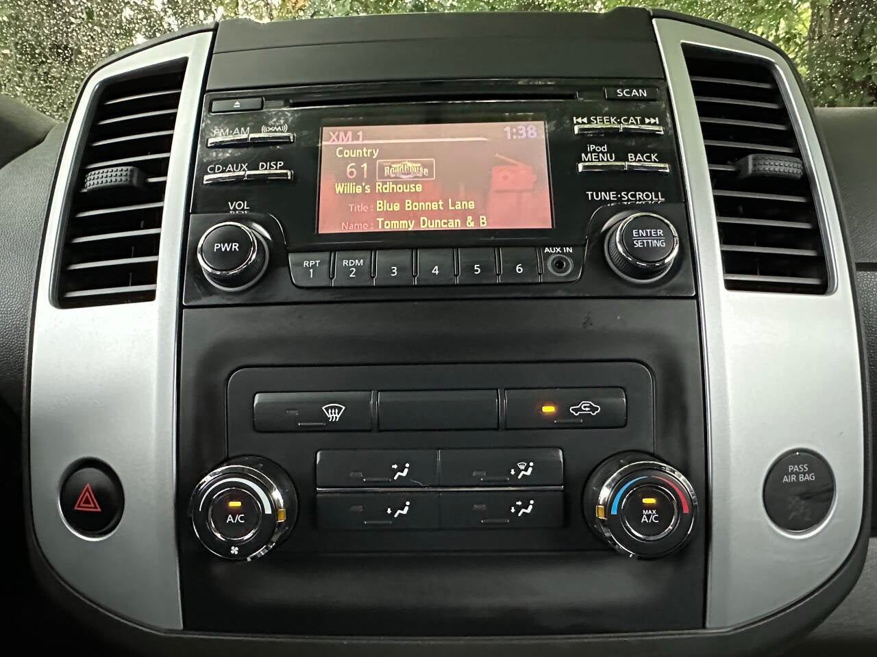 2014 Nissan Frontier SV V6 4x4 4dr King Cab 6.1 ft. SB Pickup 5A