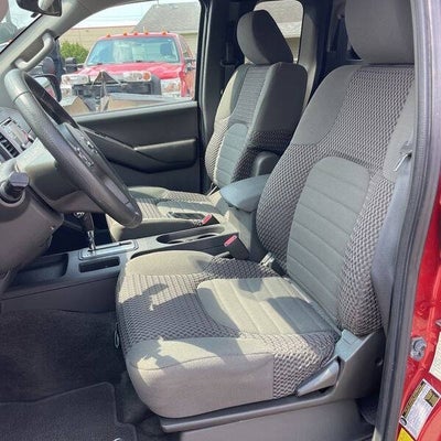 2014 Nissan Frontier SV V6 4x4 4dr King Cab 6.1 ft. SB Pickup 5A