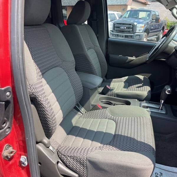 2014 Nissan Frontier SV V6 4x4 4dr King Cab 6.1 ft. SB Pickup 5A