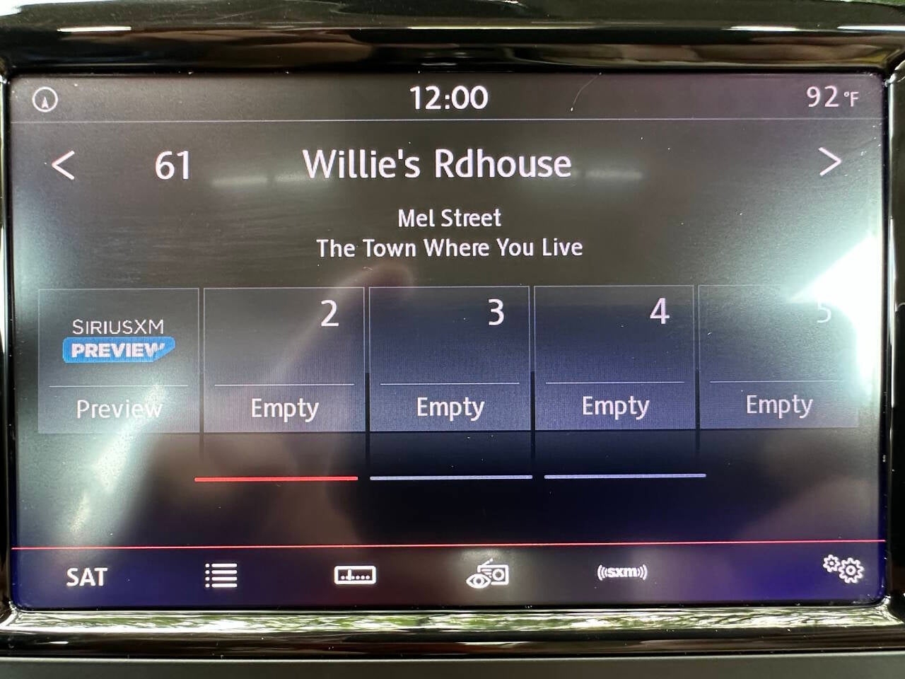 2017 Volkswagen Passat V6 SE 4dr Sedan w/Technology