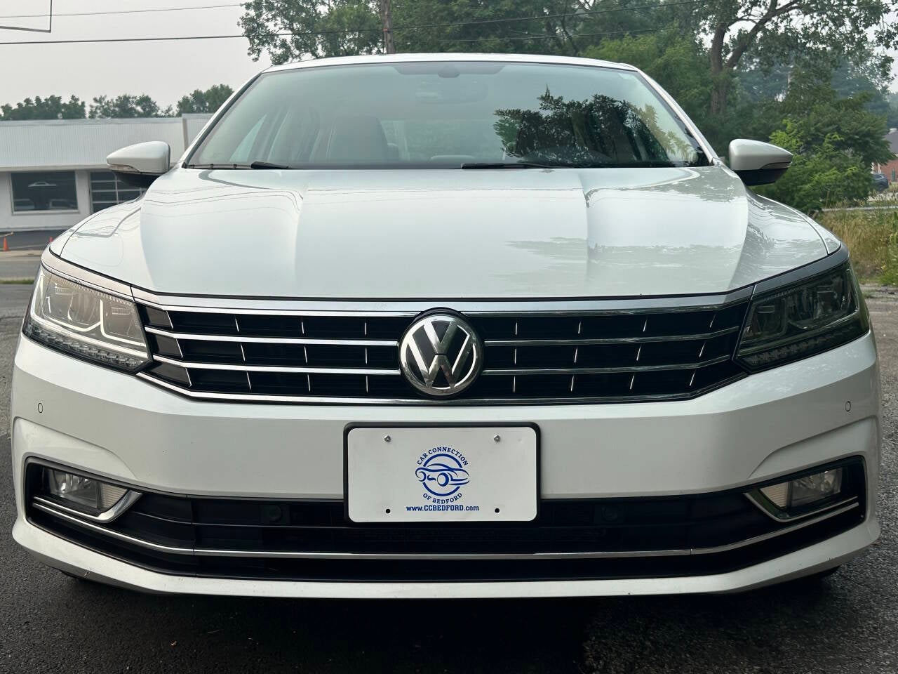 2017 Volkswagen Passat V6 SE 4dr Sedan w/Technology
