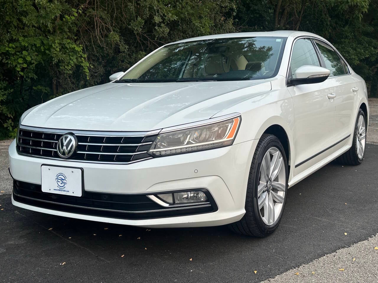 2017 Volkswagen Passat V6 SE 4dr Sedan w/Technology