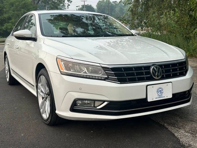 2017 Volkswagen Passat V6 SE 4dr Sedan w/Technology