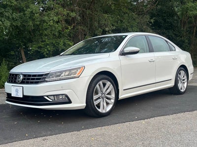 2017 Volkswagen Passat V6 SE 4dr Sedan w/Technology
