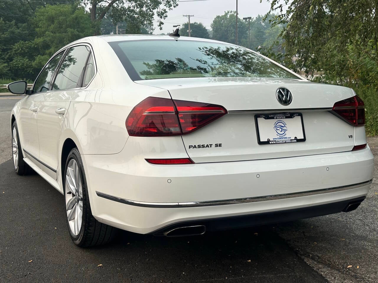 2017 Volkswagen Passat V6 SE 4dr Sedan w/Technology