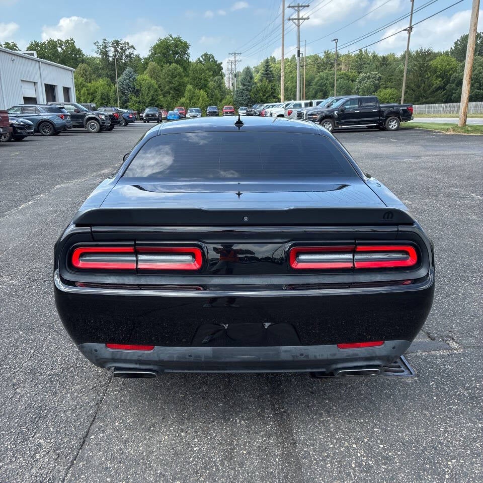 2015 Dodge Challenger R/T Scat Pack Shaker 2dr Coupe