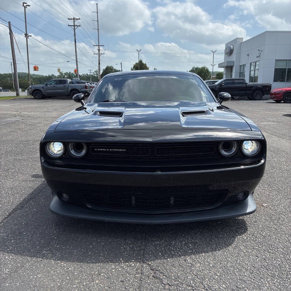 2015 Dodge Challenger R/T Scat Pack Shaker 2dr Coupe