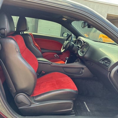 2015 Dodge Challenger R/T Scat Pack Shaker 2dr Coupe