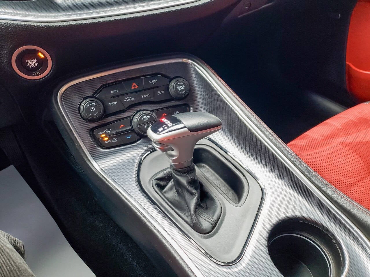 2017 Dodge Challenger GT AWD 2dr Coupe