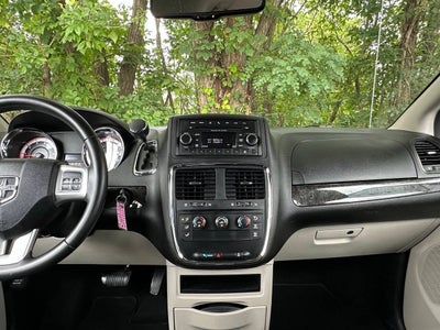 2016 Dodge Grand Caravan American Value Package 4dr Mini Van