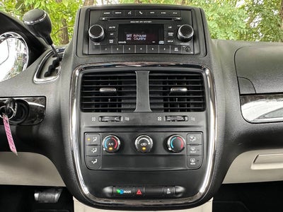 2016 Dodge Grand Caravan American Value Package 4dr Mini Van