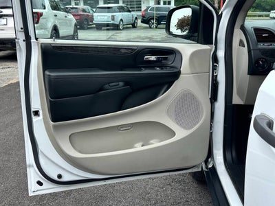 2016 Dodge Grand Caravan American Value Package 4dr Mini Van