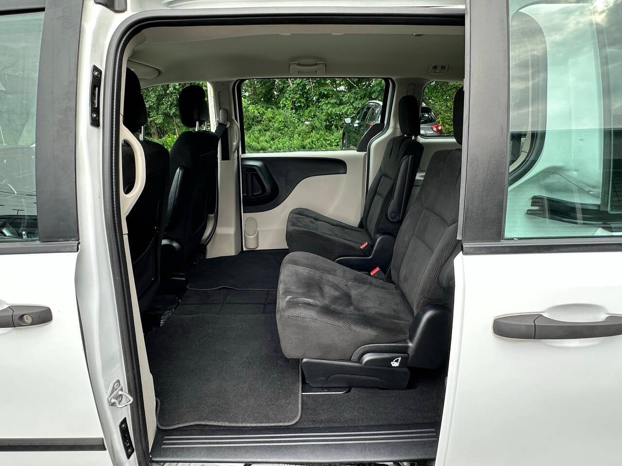 2016 Dodge Grand Caravan American Value Package 4dr Mini Van