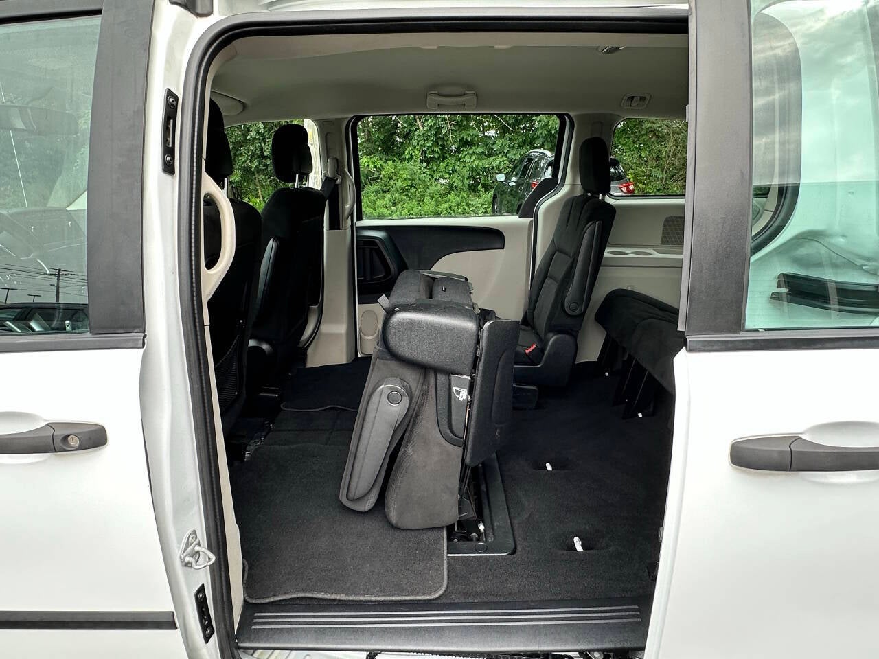 2016 Dodge Grand Caravan American Value Package 4dr Mini Van