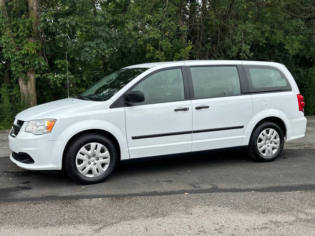 2016 Dodge Grand Caravan American Value Package 4dr Mini Van