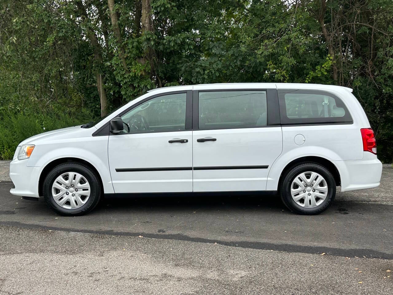 2016 Dodge Grand Caravan American Value Package 4dr Mini Van