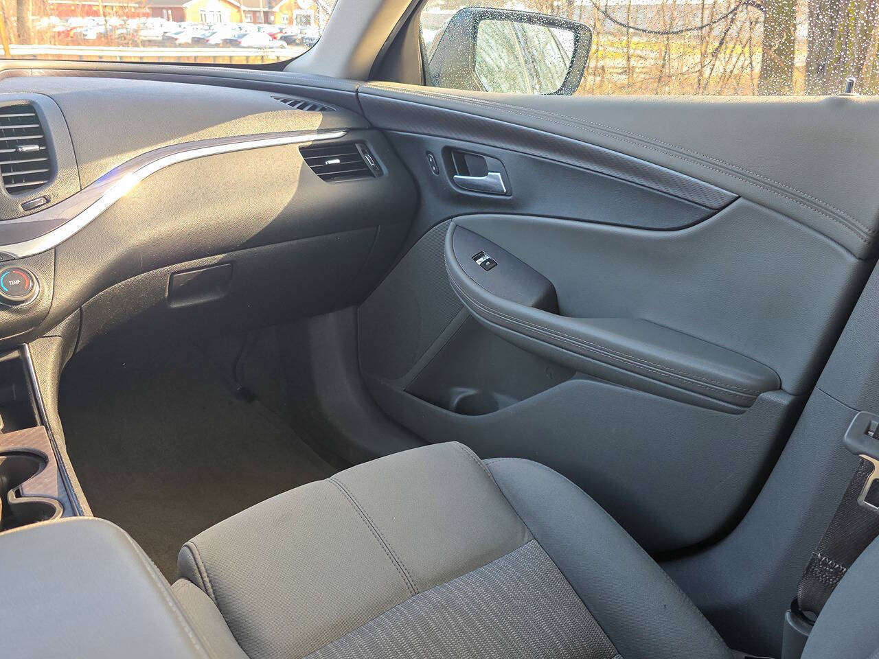 2015 Chevrolet Impala LS 4dr Sedan