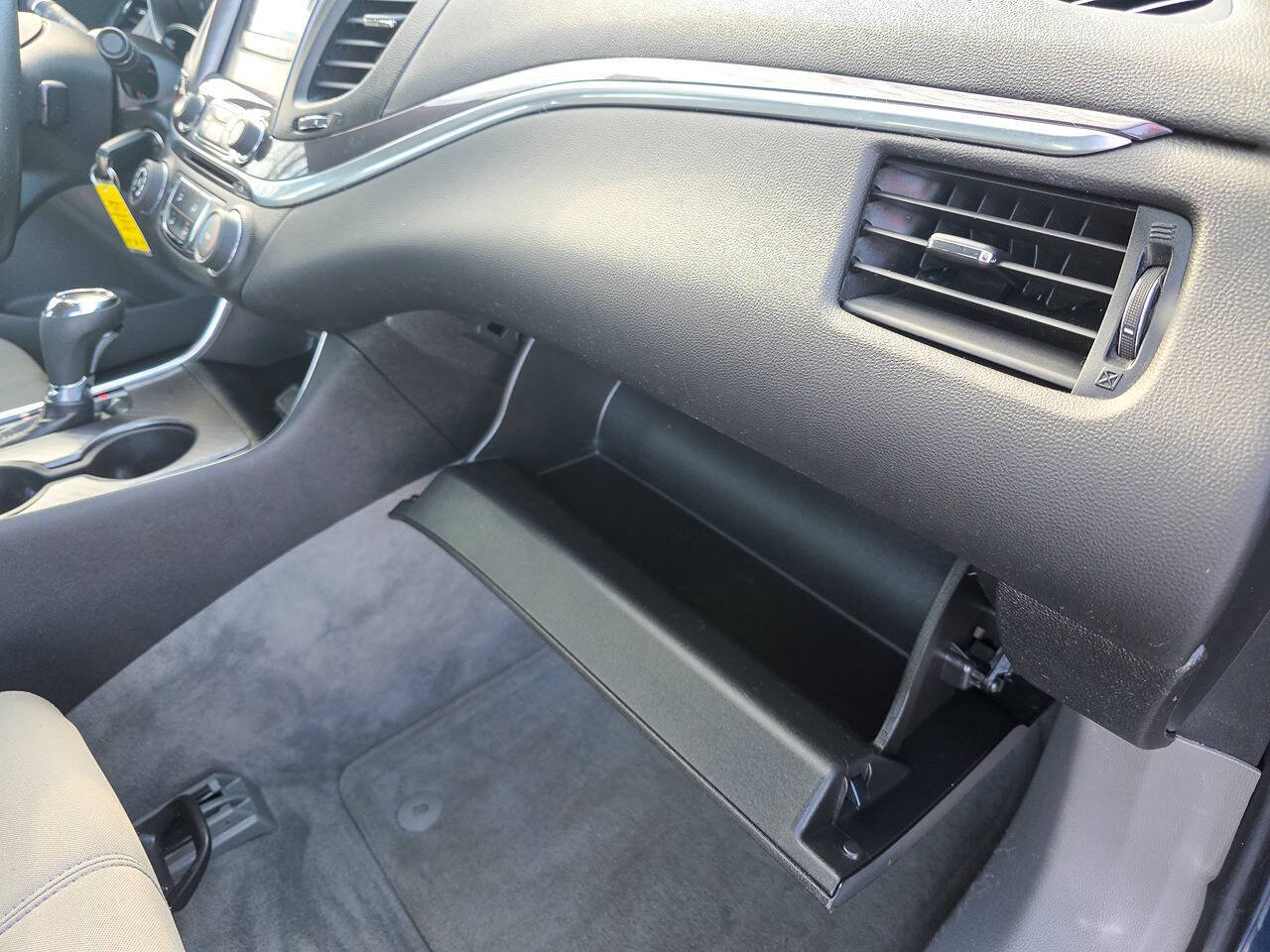 2015 Chevrolet Impala LS 4dr Sedan