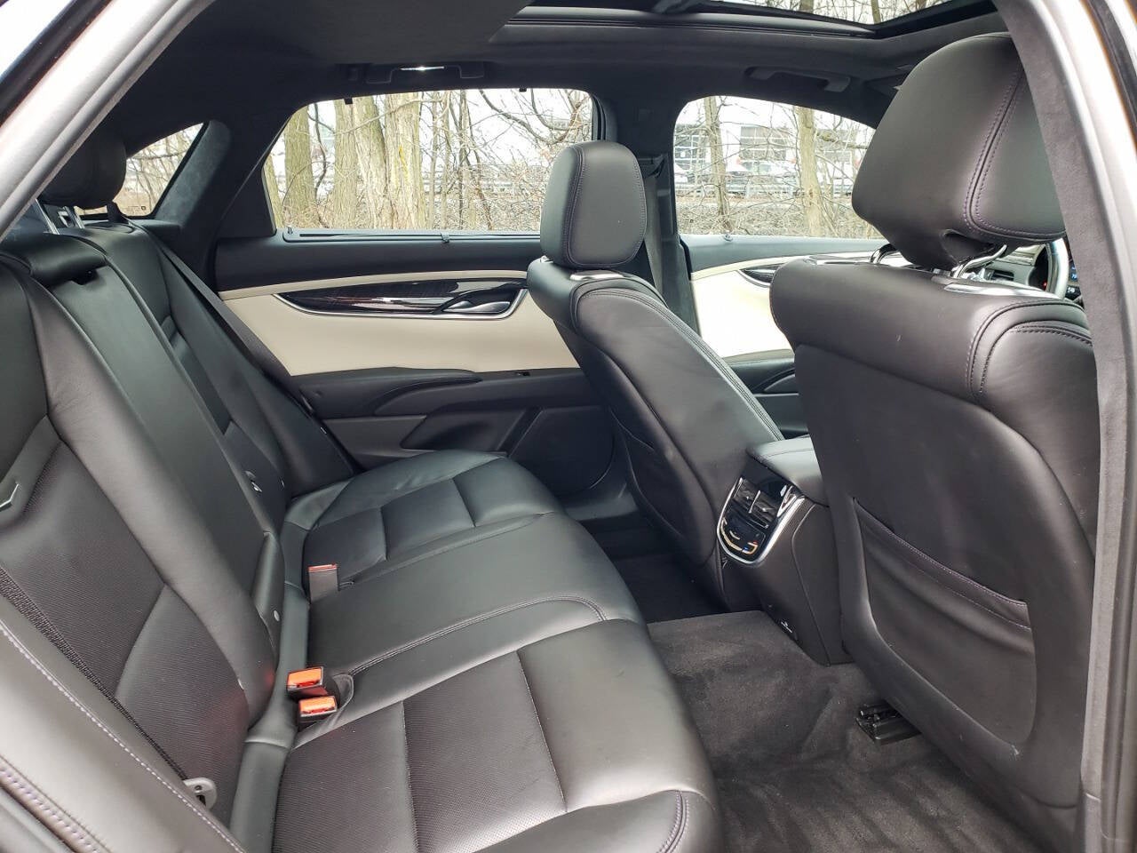 2016 Cadillac XTS Platinum AWD 4dr Sedan