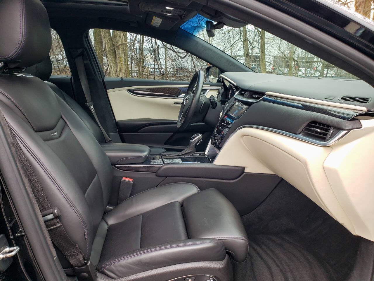 2016 Cadillac XTS Platinum AWD 4dr Sedan