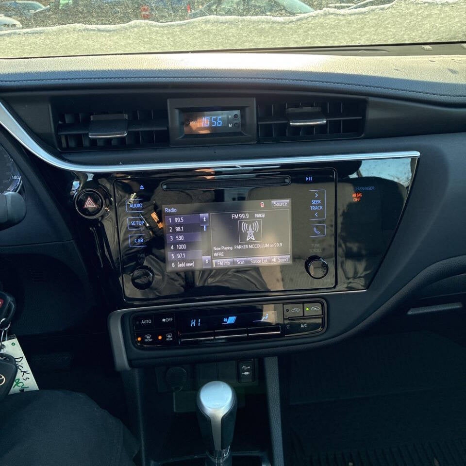 2018 Toyota Corolla LE 4dr Sedan